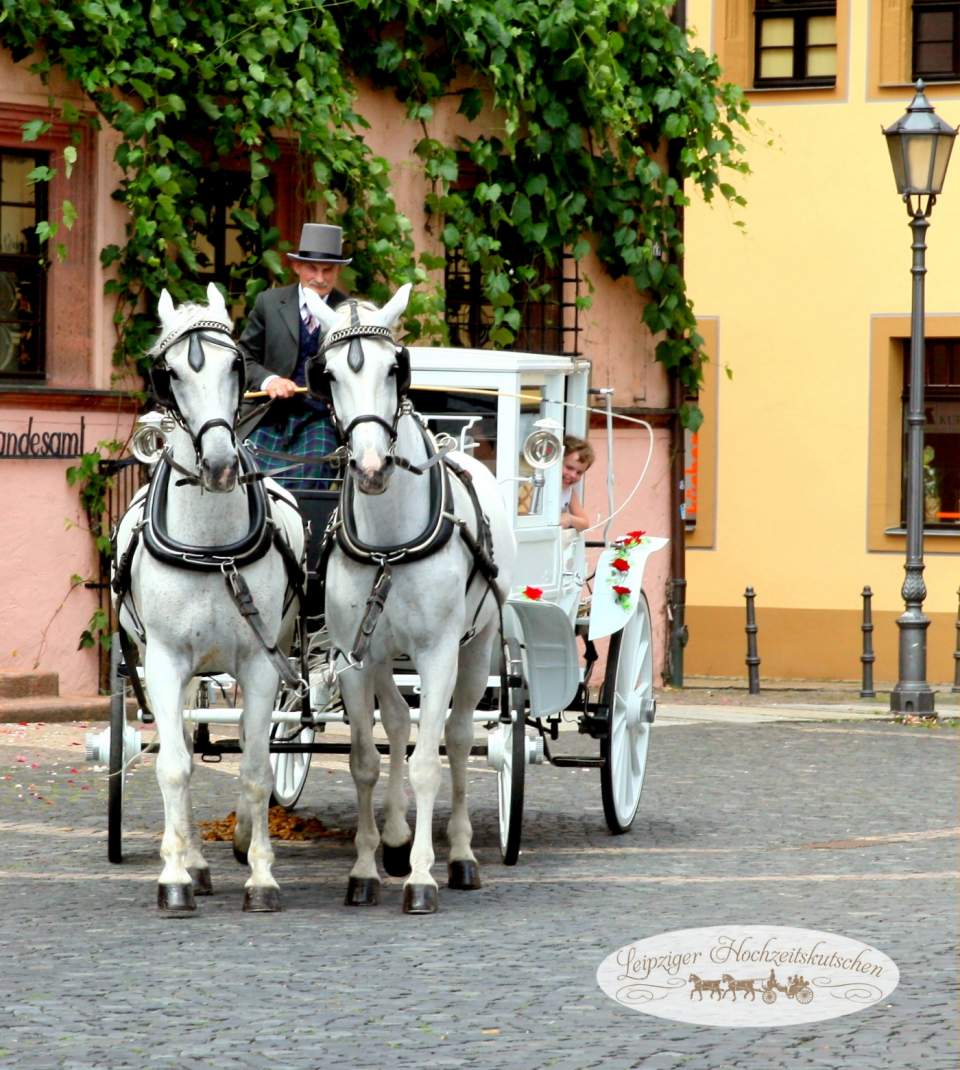 Foto: Heiraten mit weier Hochzeitskutsche in Grimma